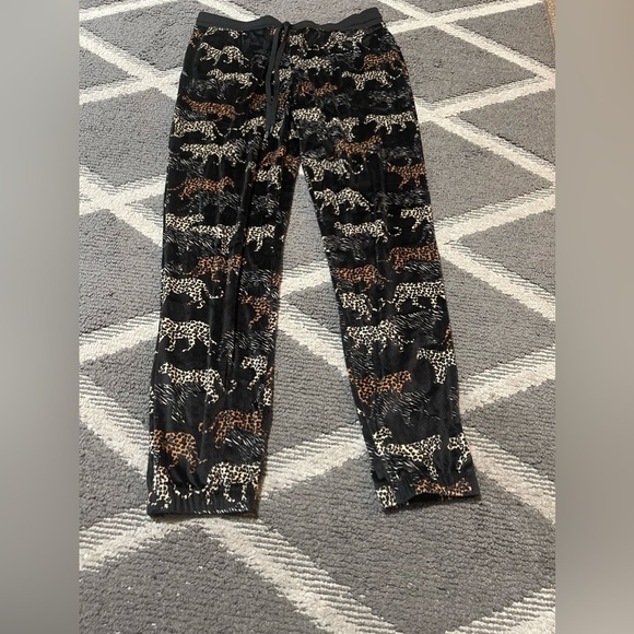 Womens no boundaries pants/pajamas size 8-10 - Picture 1 of 1
